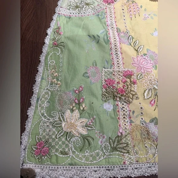 Floral Embroidered Long Sleeve Women’s Dress in Soft Yellow-Green - Picture 5 of 16